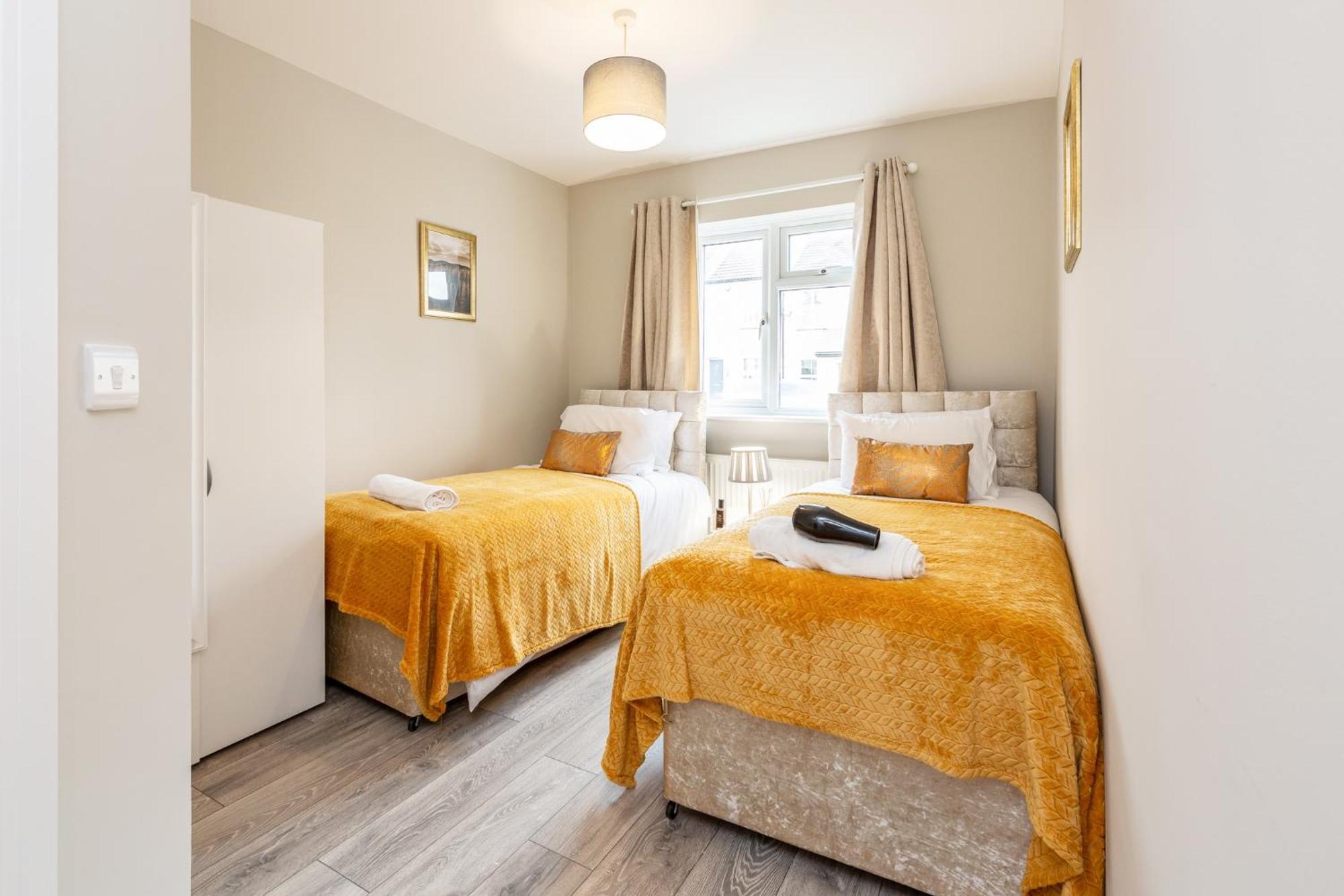 Dartford, Kent - Modern 2Bd 2Bath En-Suite Bungalow M25 Bluewater エクステリア 写真