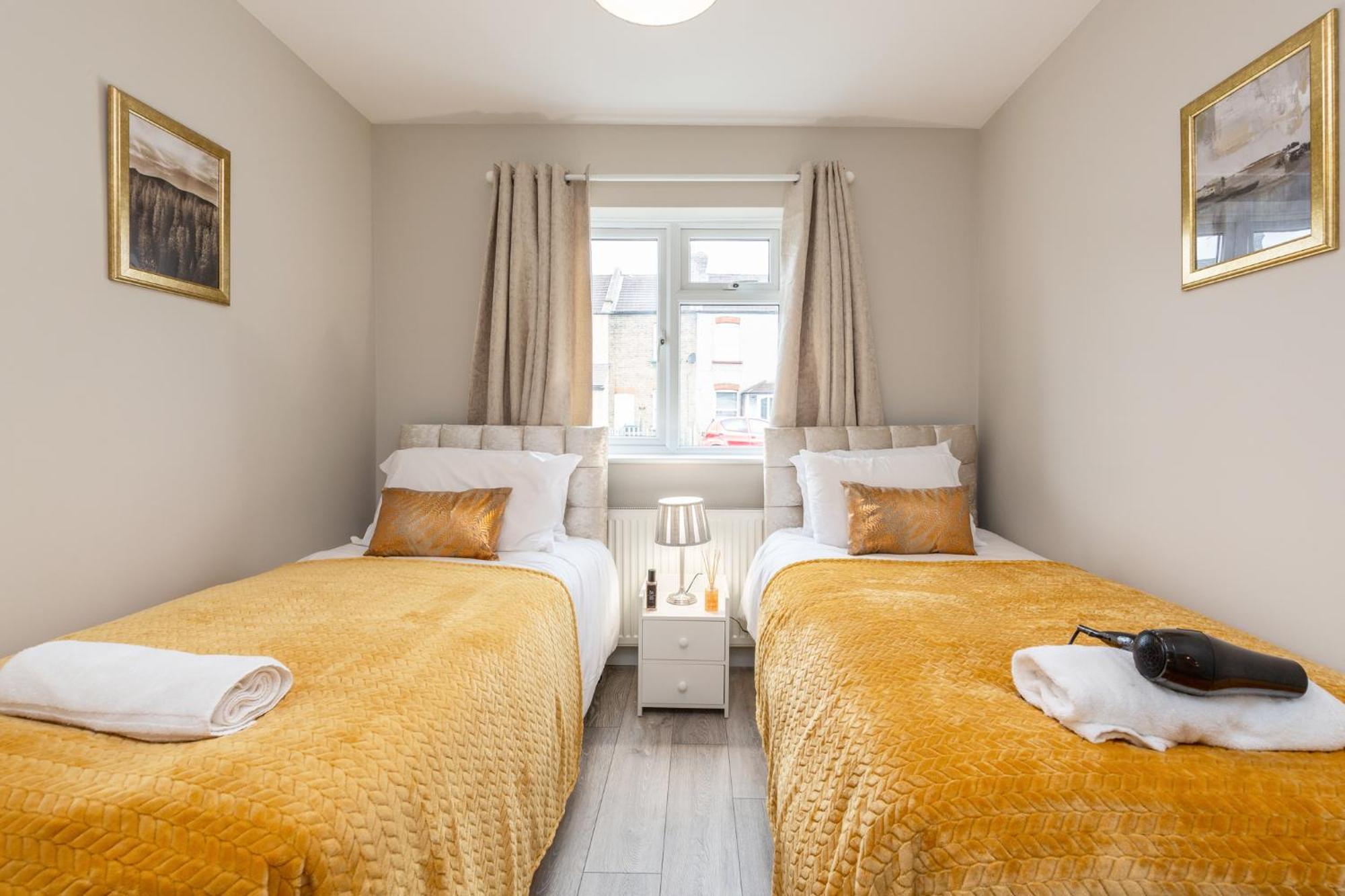 Dartford, Kent - Modern 2Bd 2Bath En-Suite Bungalow M25 Bluewater エクステリア 写真